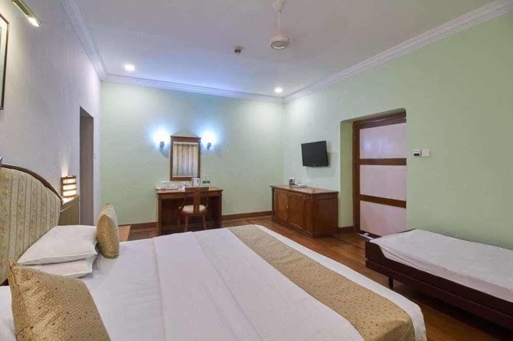 Ktdc Aranya Nivas Thekkady Hotell Kumily Exteriör bild